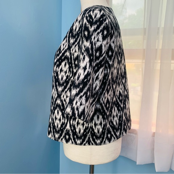 Vince Camuto Black and White Ikat Print Short Sleeve Jacket - Picture 2 of 7